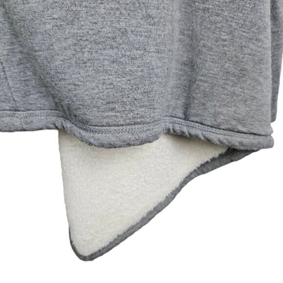 Ugg Faux Shearling Shawl Cardigan Size Medium Heather Gray Cream Ivory - Picture 15 of 16